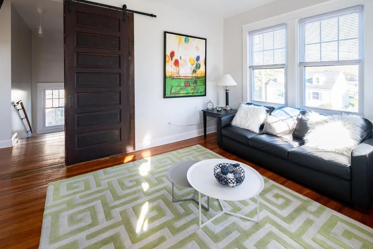 Apartment Contemporary 3-Bedroom Home With Balcony In Rva Richmond